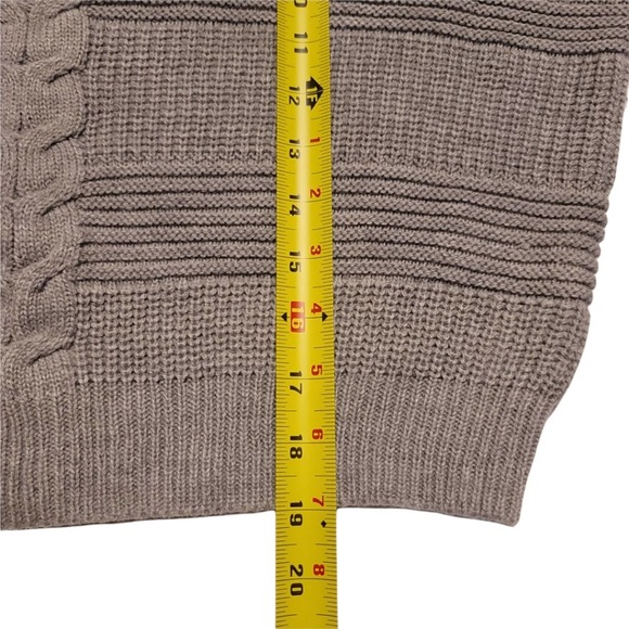 Numero Gray Knit Sweater - Picture 4 of 8